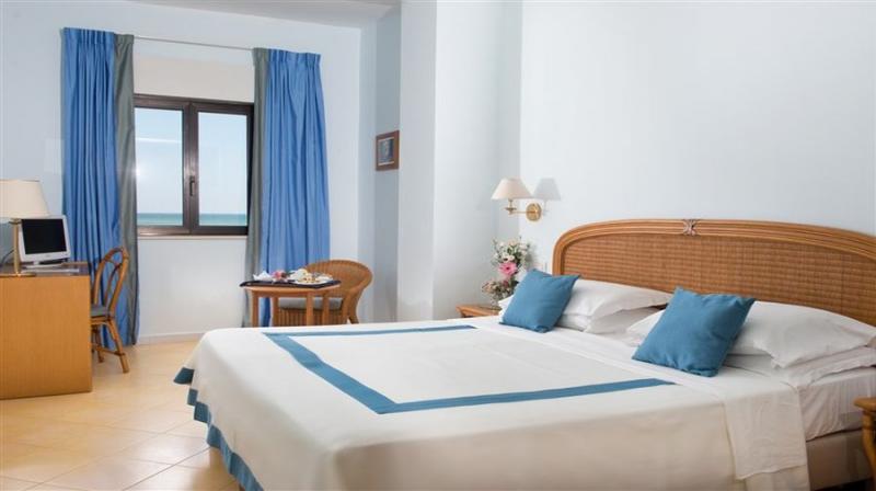 Puglia Fasano utazás Hotel Del Levante