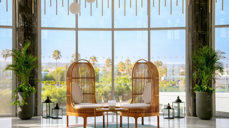 Dél-Ciprus Ayia Napa utazás Nissiblu Beach Hotel