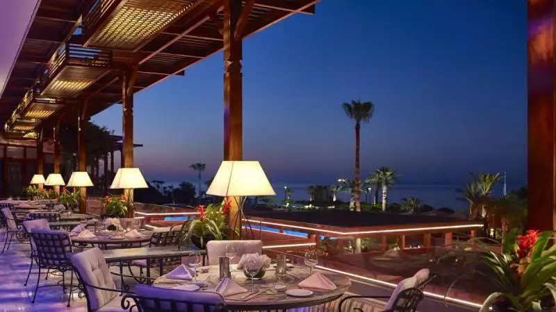 Four Seasons Hotel Dél-Ciprus Limassol