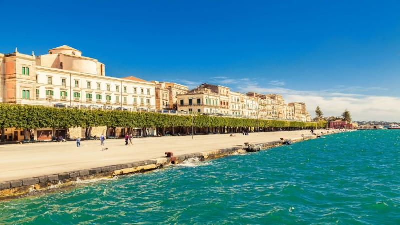 Szicília - Repülj és vezess!