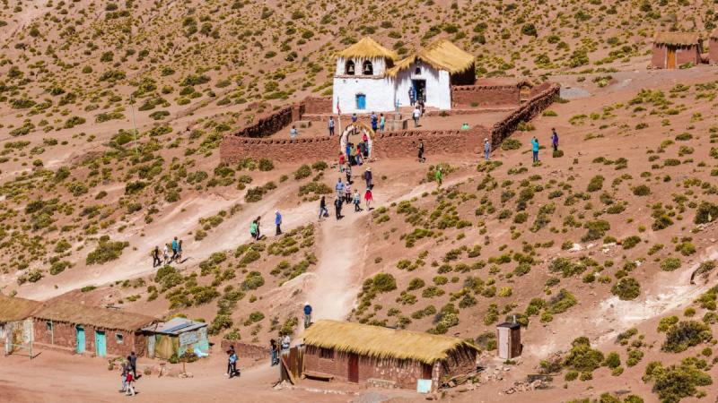 A Világ Végén És Azon Is Túl ​​– Chile És A Húsvét-sziget