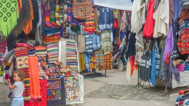 Ecuador: Quito És Galápagos-szigetek Világa