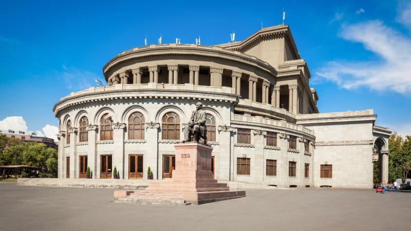 Örményország – Ősi Emlékek, Élő Hagyományok