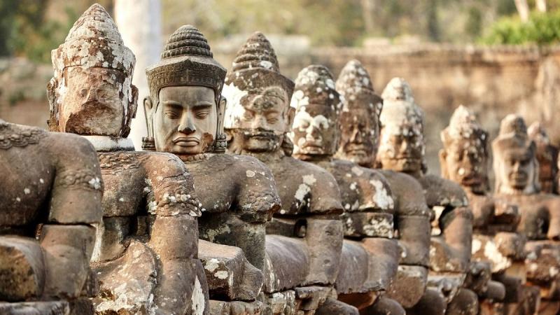 Thaiföld, Vietnám, Kambodzsa És Laosz - Indokína Legszebb Tájain