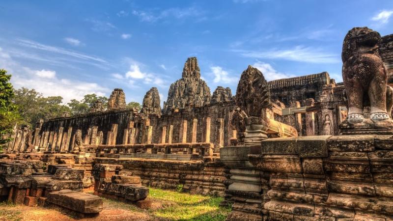 Thaiföld, Vietnám, Kambodzsa És Laosz - Indokína Legszebb Tájain