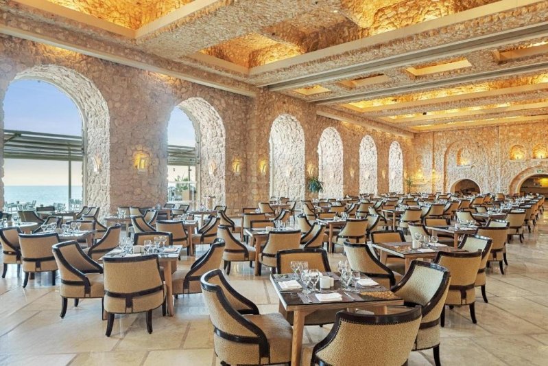 Hurghada utazás Citadel Azur Resort