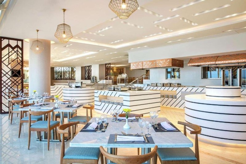 Hurghada utazás Hilton Hurghada Plaza