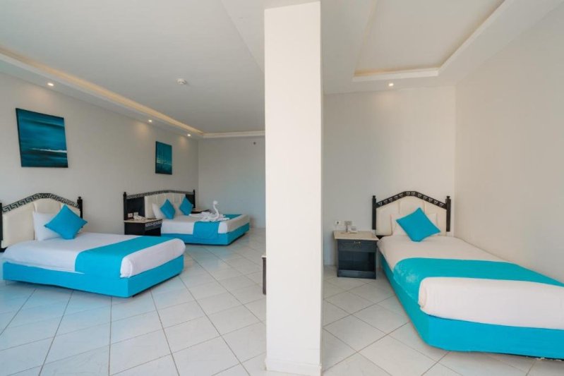 Hurghada utazás King Tut Aqua Park Beach