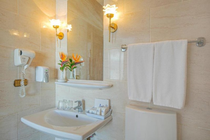 Hurghada utazás Marlin Inn Azur Resort