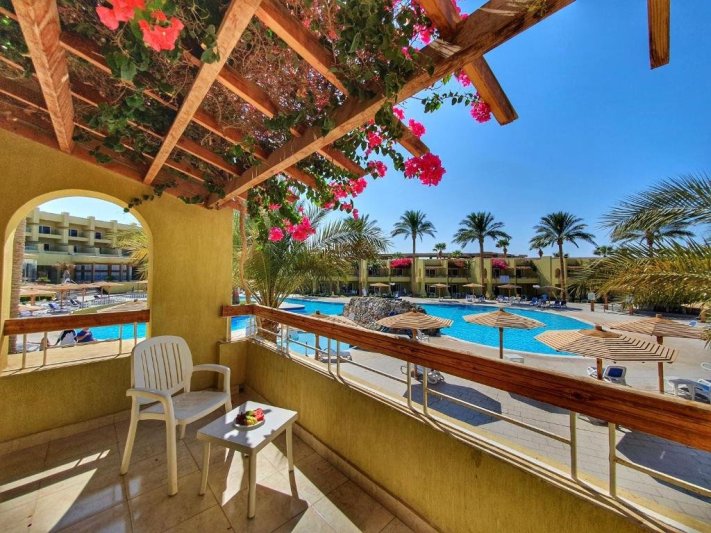 Hurghada utazás Palm Beach Resort