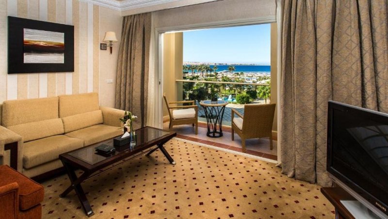 Hurghada üdülés Premier Le Reve