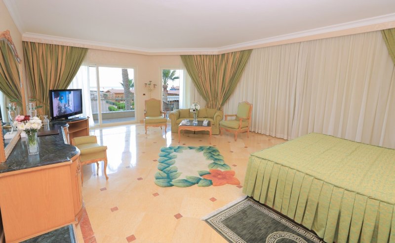 Hurghada utazás Sea Star Beau Rivage