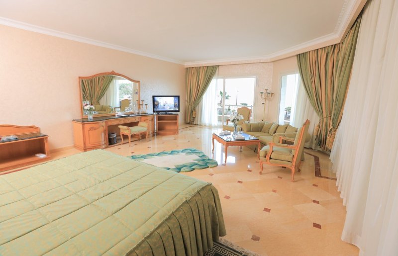 Hurghada utazás Sea Star Beau Rivage