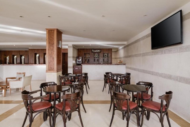 Hurghada utazás Sindbad Club