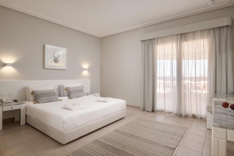 Hurghada utazás Sindbad Club