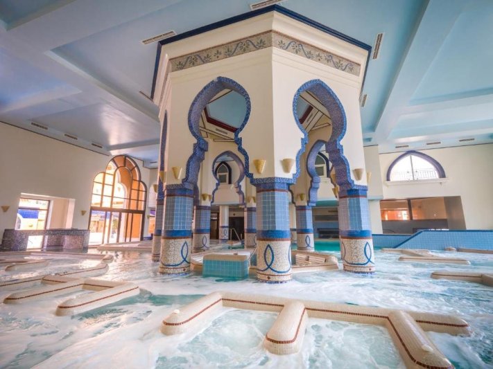 Hurghada utazás The Cascades Golf Resort