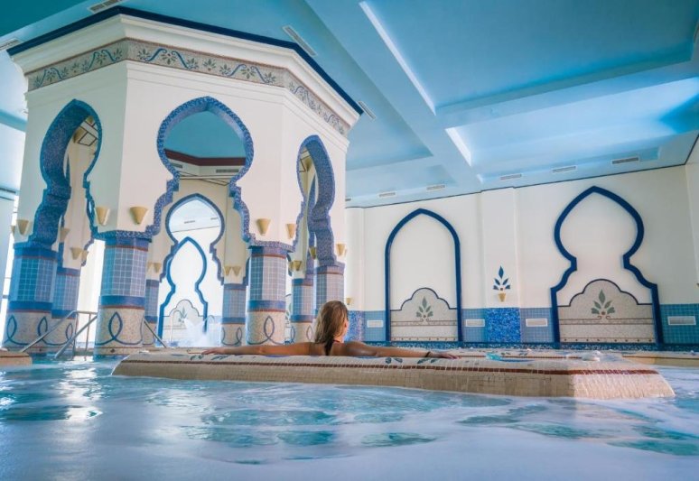 Hurghada utazás The Cascades Golf Resort