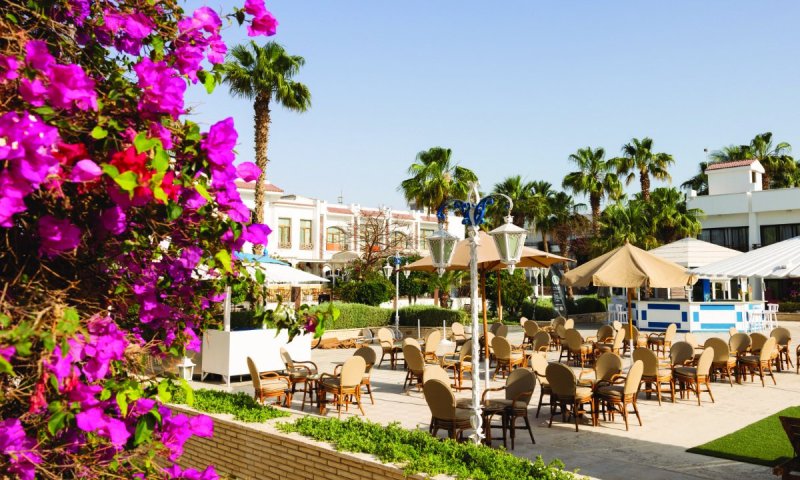 Hurghada utazás The Grand Hotel