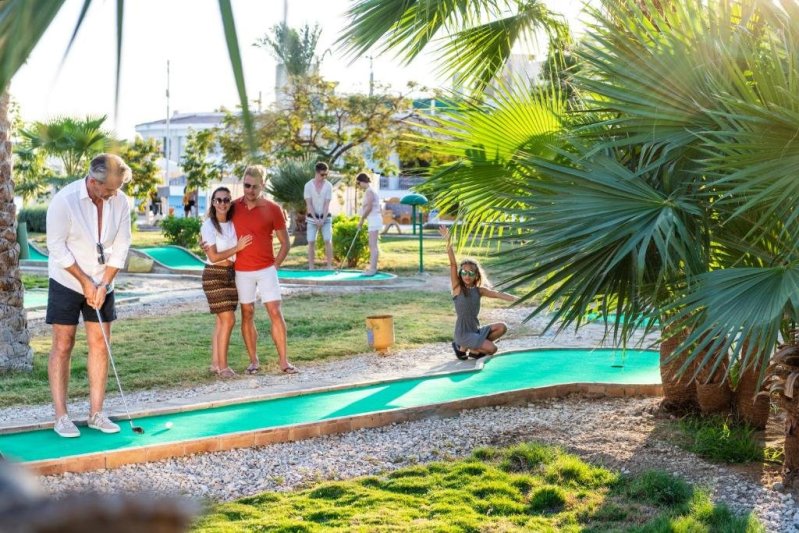 Hurghada utazás Three Corners Sunny Beach Resort