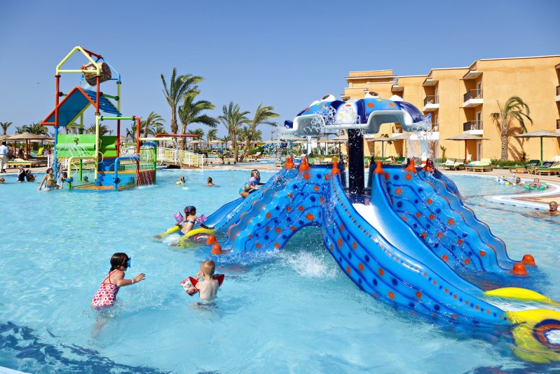Hurghada utazás Three Corners Sunny Beach Resort