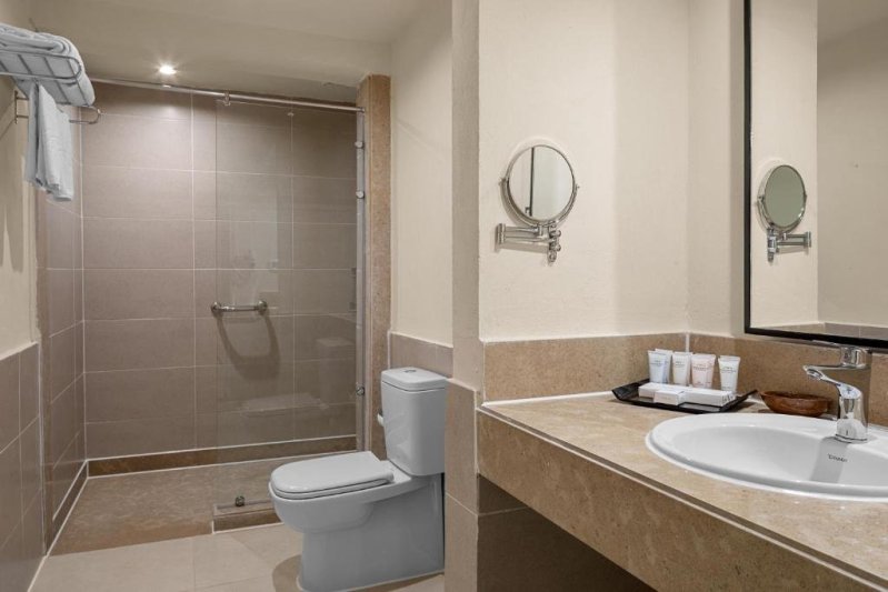 Hurghada utazás Citadel Azur Resort