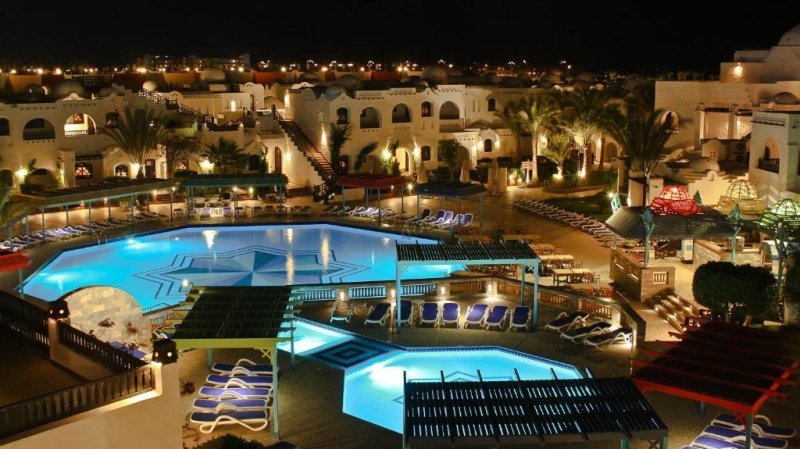 Hurghada utazás Arabella Azur Beach Resort