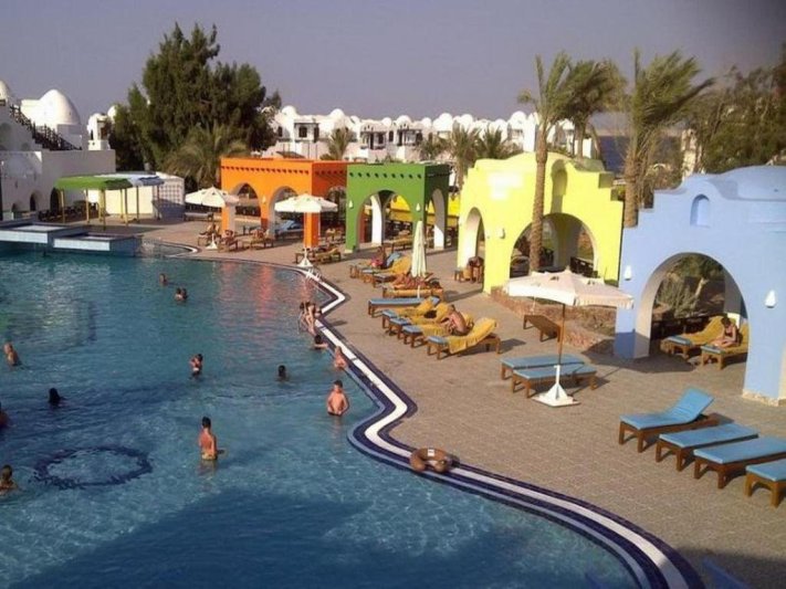 Hurghada utazás Arabella Azur Beach Resort