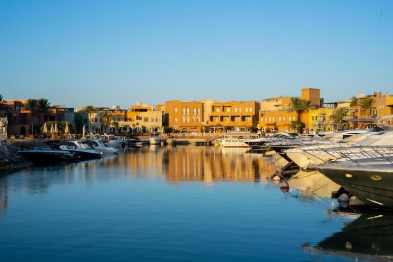 El Gouna utazás utazás Captain S Inn