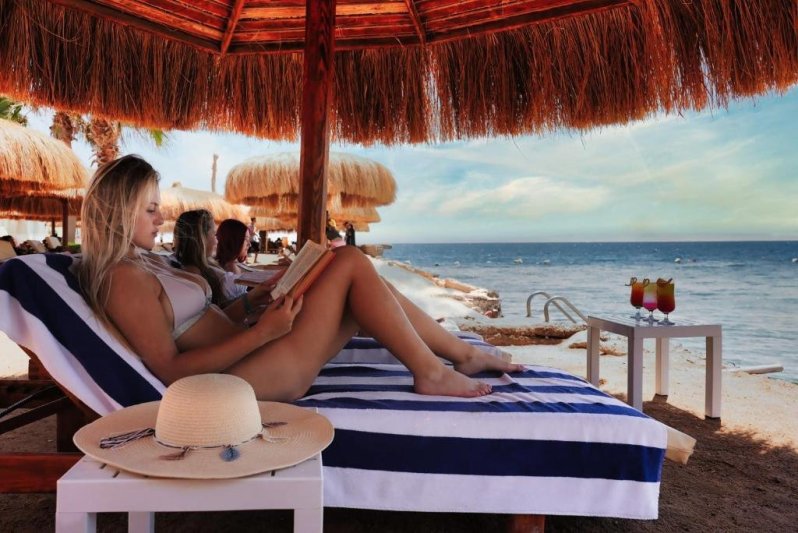 Hurghada utazás Eagles Downtown Zahabia Resort & Aqua Park