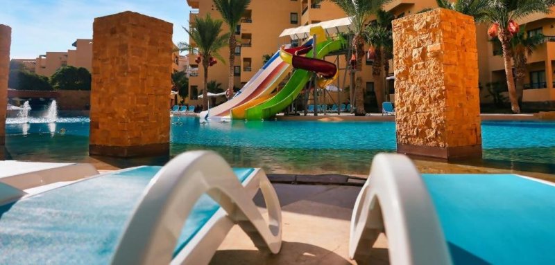 Hurghada utazás Eagles Downtown Zahabia Resort & Aqua Park