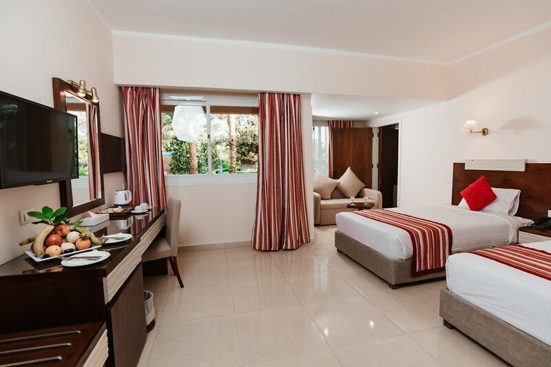 Hurghada utazás Golden Beach Resort (ex: Movie Gate)