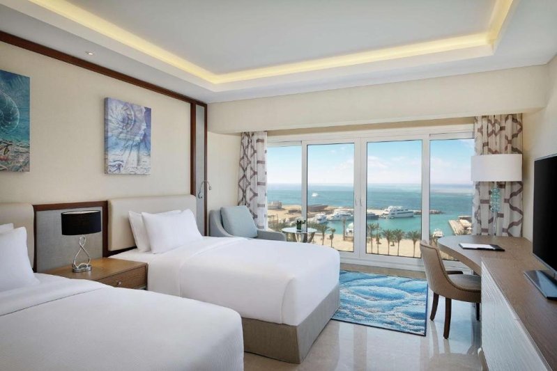 Hurghada utazás Hilton Hurghada Plaza