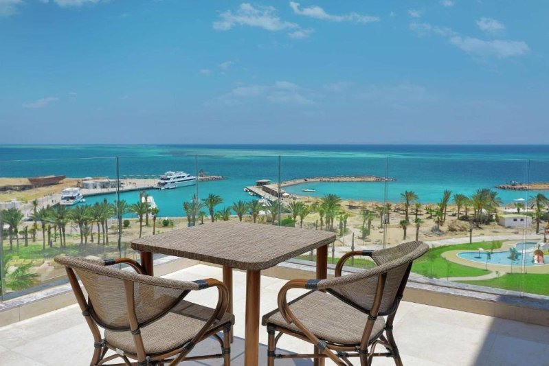 Hurghada utazás Hilton Hurghada Plaza
