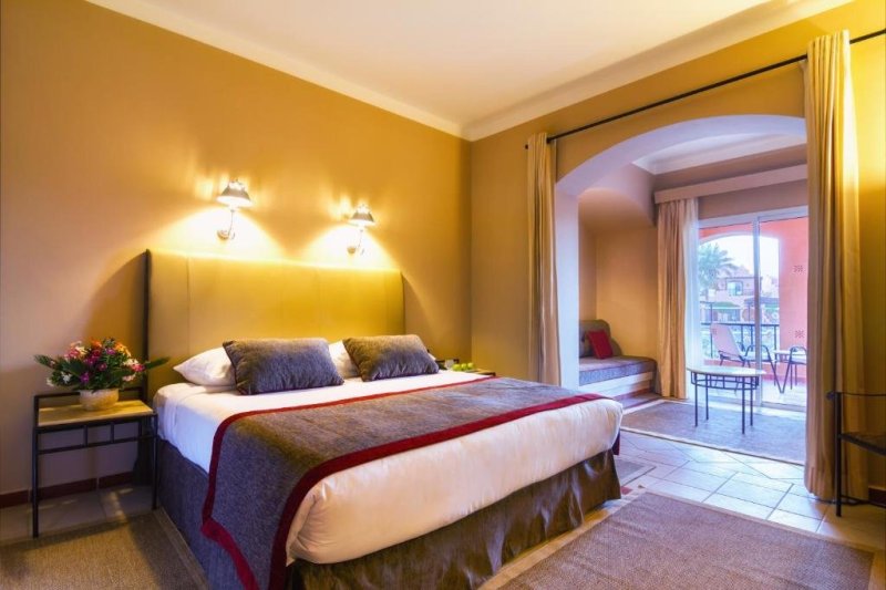 Hurghada utazás Jaz Makadi Oasis Resort