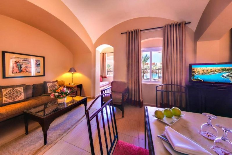 Hurghada utazás Jaz Makadi Oasis Resort