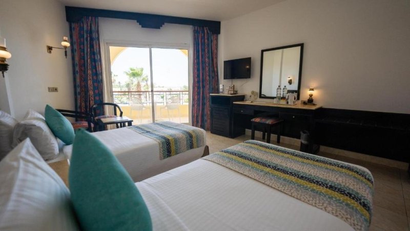 Makadi Bay utazás utazás Jaz Palmariva Beach