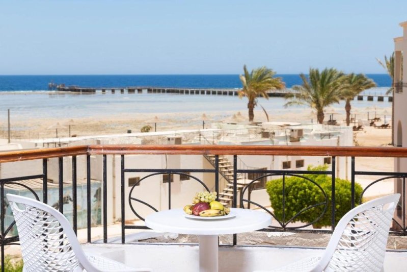 Makadi Bay utazás Jaz Palmariva Beach