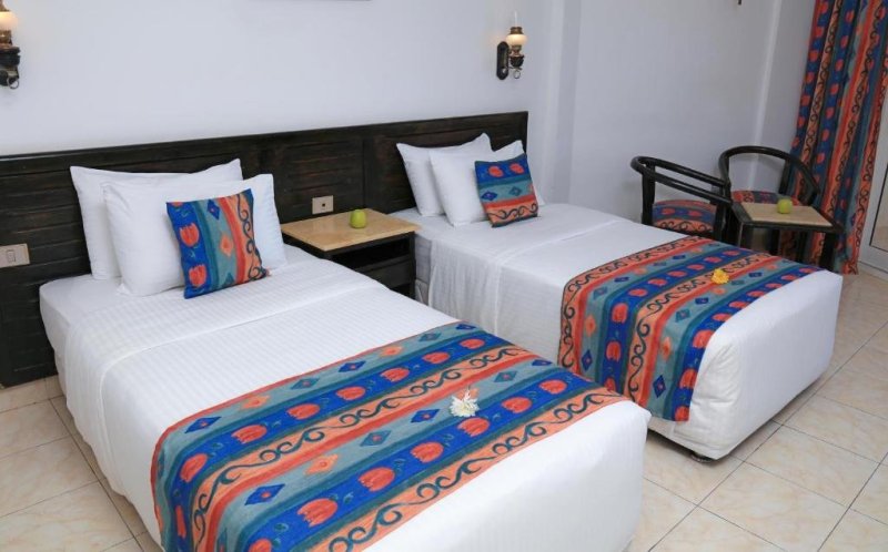 Makadi Bay utazás Jaz Palmariva Beach