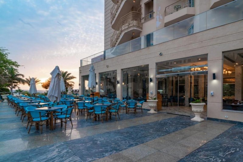 Hurghada utazás King Tut Aqua Park Beach