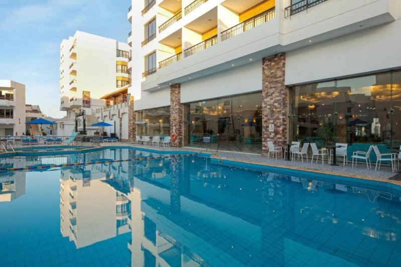 Hurghada utazás Marlin Inn Azur Resort