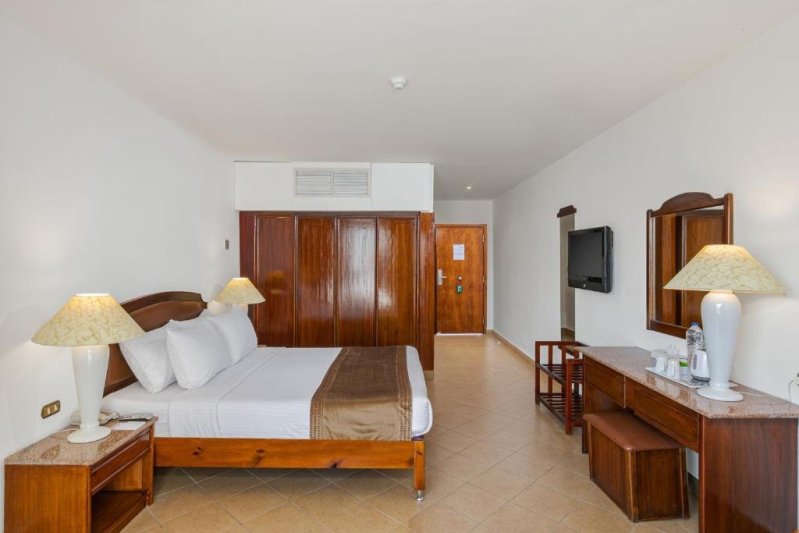 Hurghada utazás Marlin Inn Azur Resort