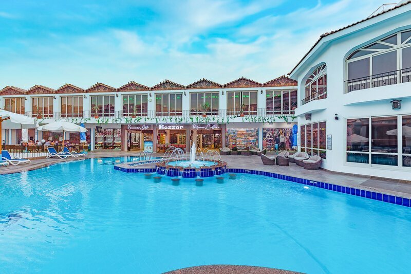 Hurghada nyaralás Minamark Beach