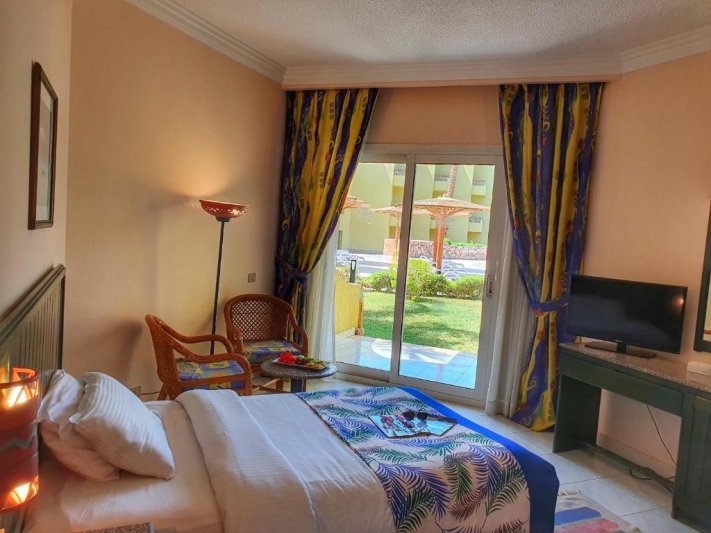 Hurghada utazás Palm Beach Resort