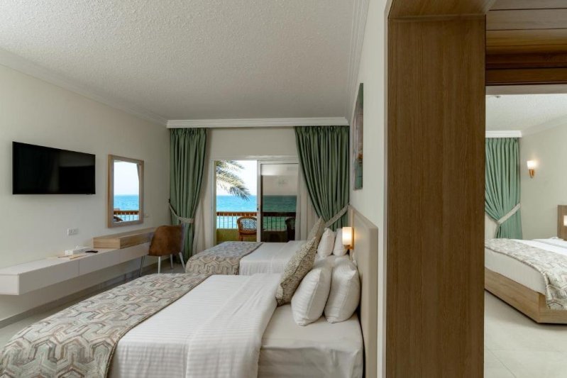 Hurghada utazás Palm Beach Resort