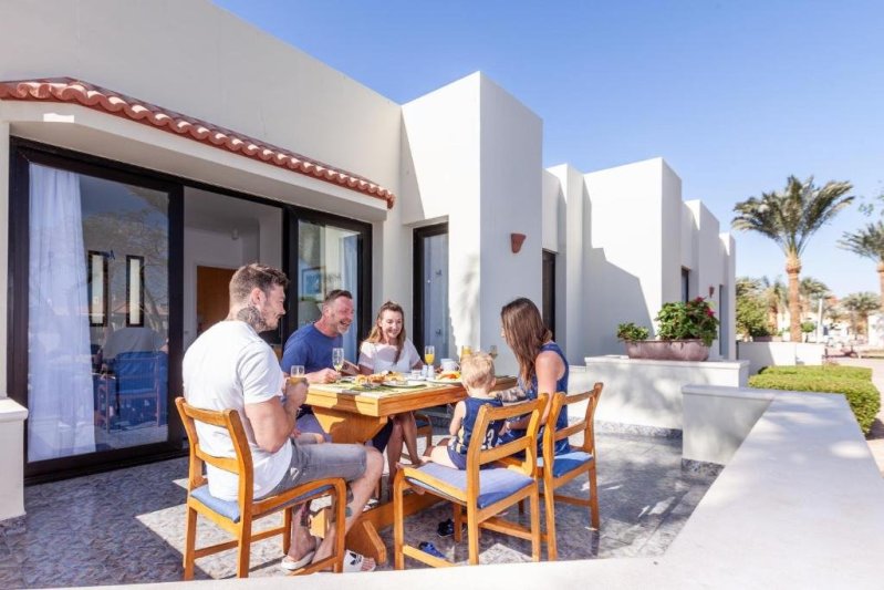 Hurghada utazás Pharaoh Azur Resort