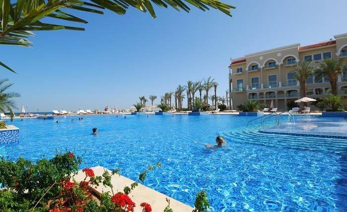 Hurghada üdülés Premier Le Reve