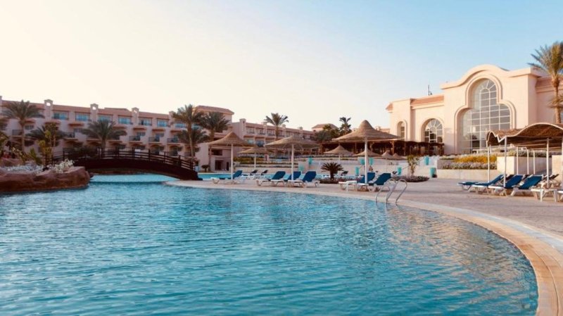 Hurghada utazás Pyramisa Beach Resort