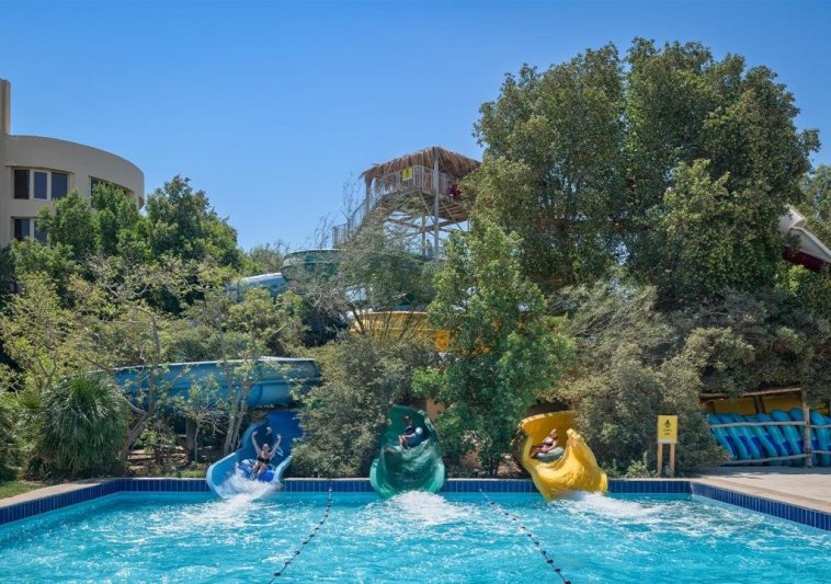 Hurghada utazás Sindbad Club