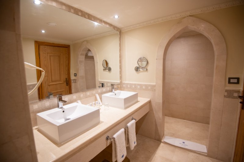 Hurghada utazás The Grand Palace