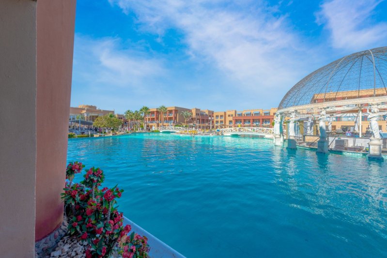 Hurghada utazás Titanic Palace